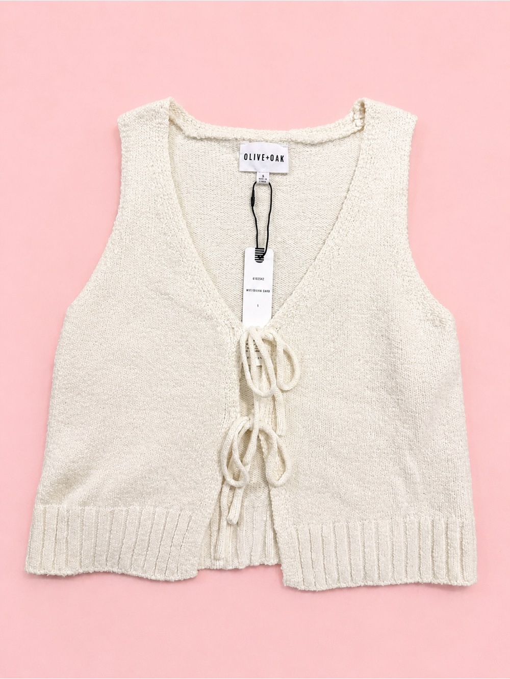 Olive & Oak Cream Knit Tie-Front Sweater Vest